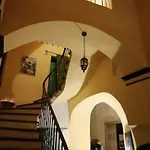 Dans La Medievale De Avec Terrasse דירה