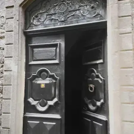 Dans La Medievale De Avec Terrasse
